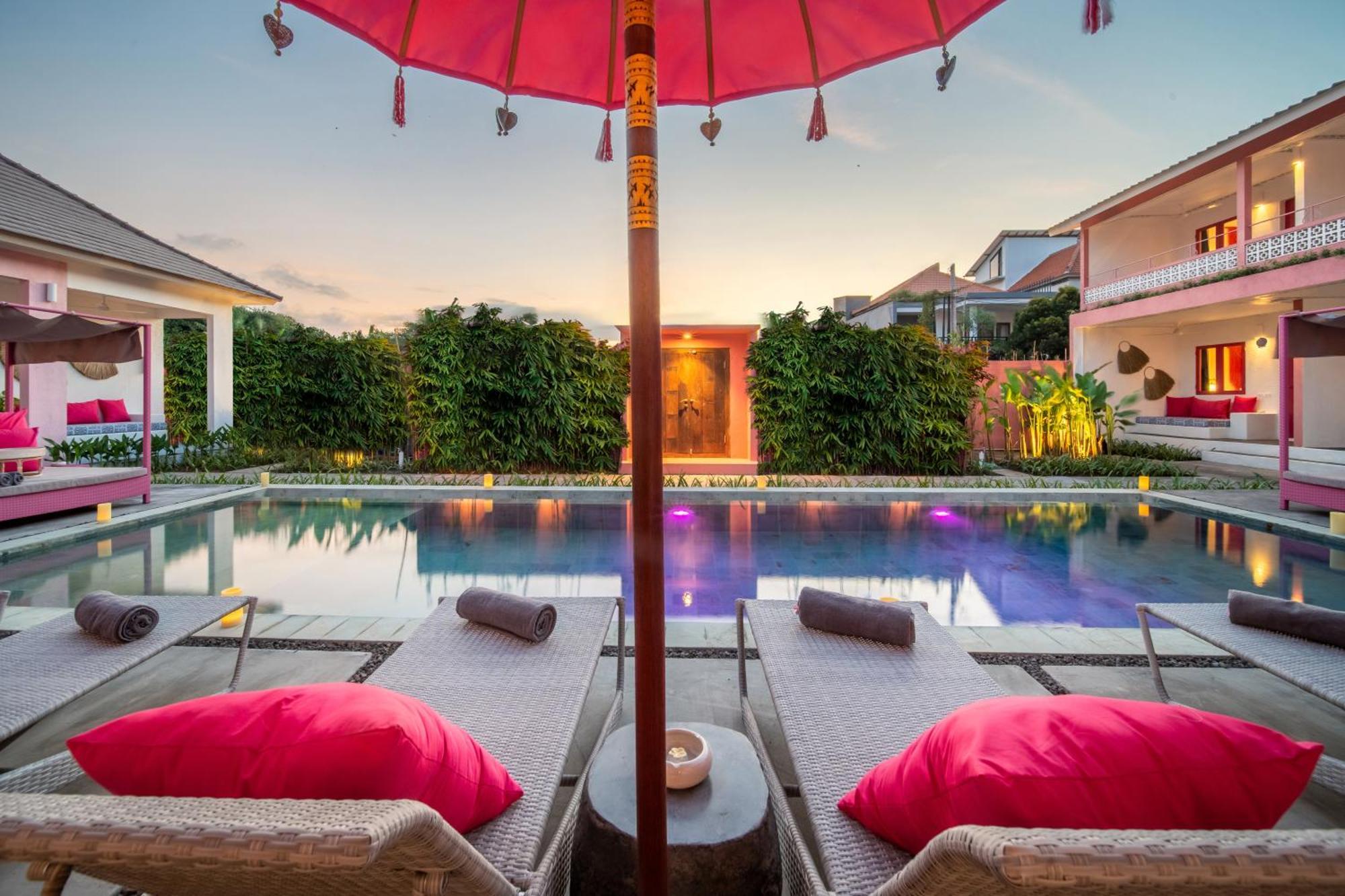 Pinkprivate Balangan - For Cool Adults Only Bed & Breakfast Jimbaran  Exterior photo