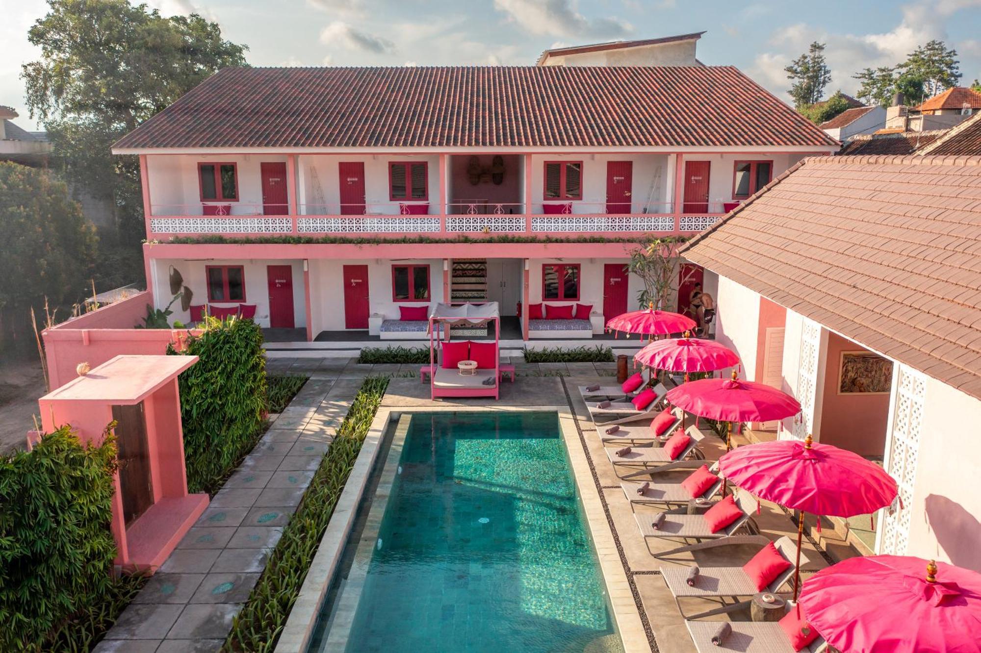 Pinkprivate Balangan - For Cool Adults Only Bed & Breakfast Jimbaran  Exterior photo