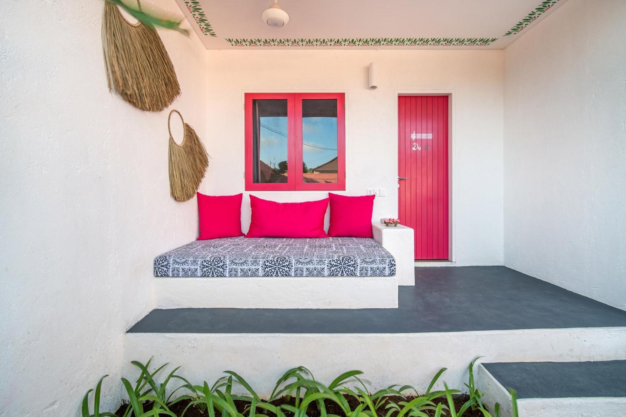 Pinkprivate Balangan - For Cool Adults Only Bed & Breakfast Jimbaran  Exterior photo