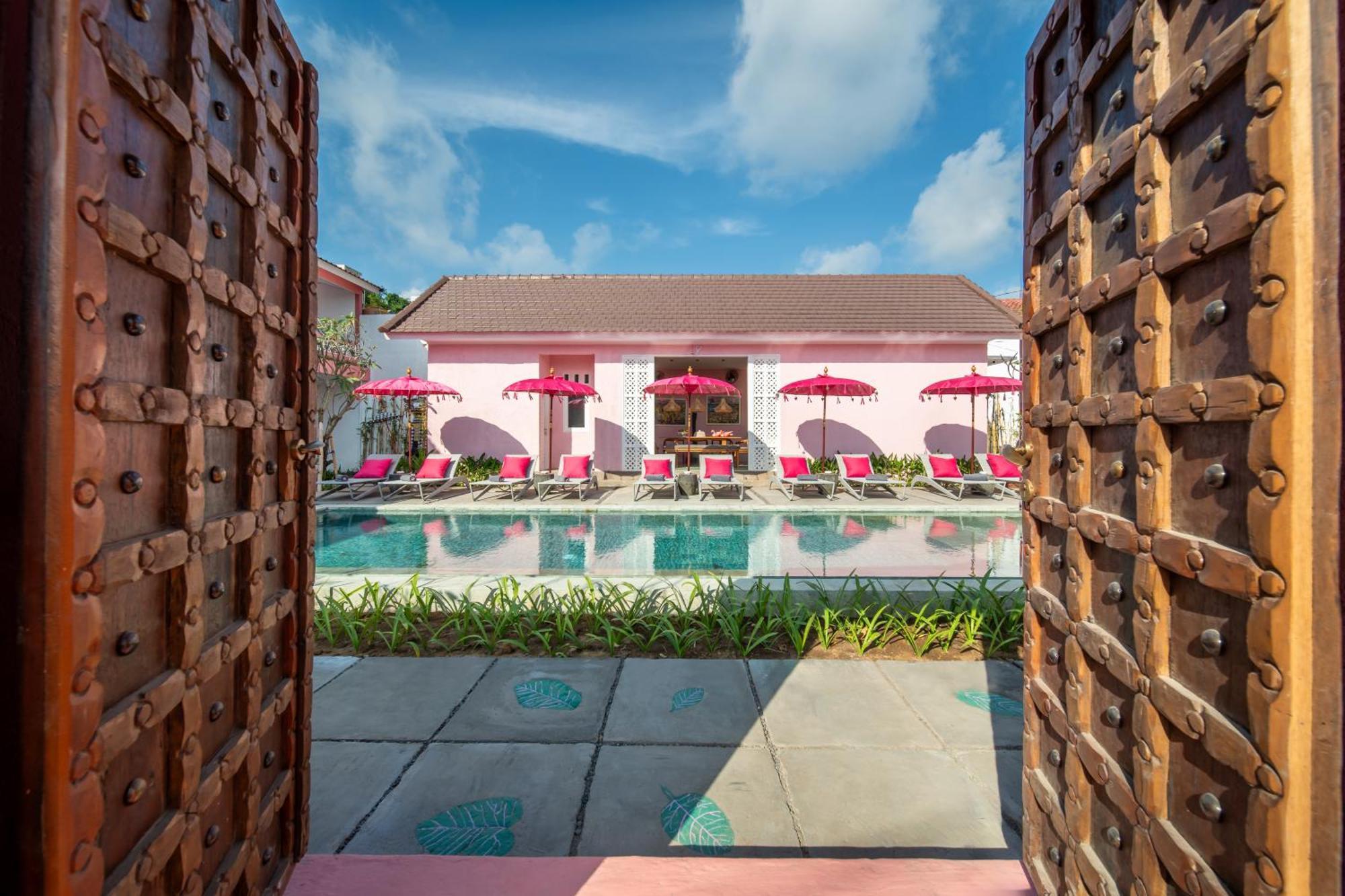 Pinkprivate Balangan - For Cool Adults Only Bed & Breakfast Jimbaran  Exterior photo