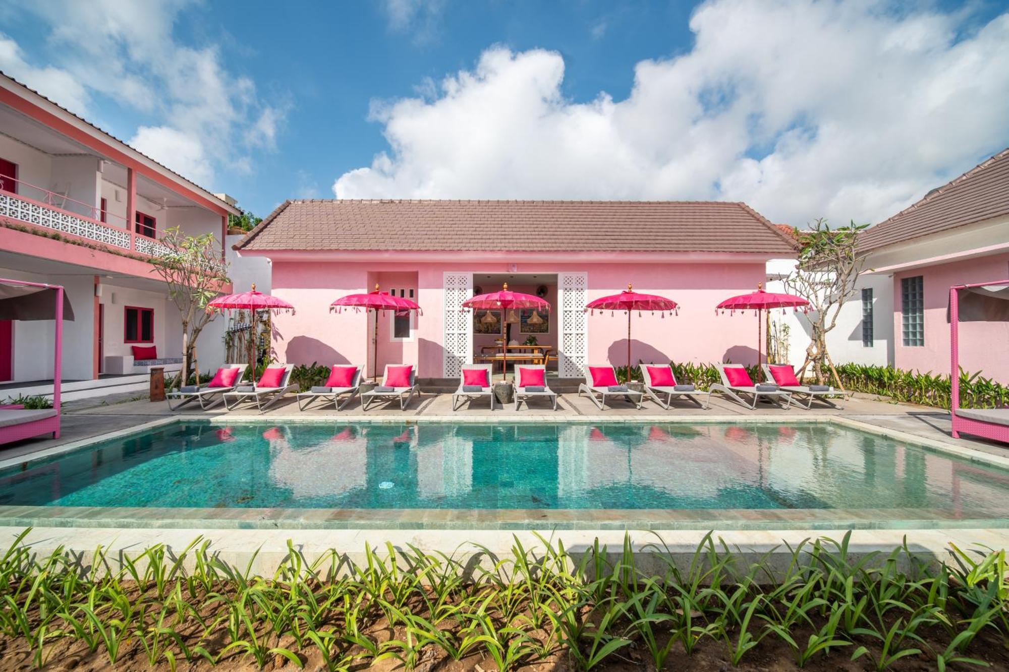 Pinkprivate Balangan - For Cool Adults Only Bed & Breakfast Jimbaran  Exterior photo